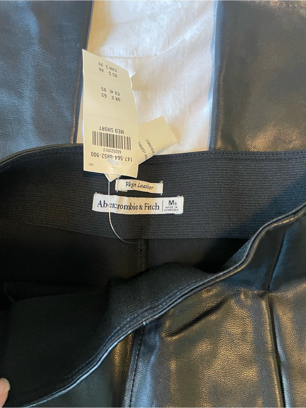 NWT Abercrombie & Fitch Black Vegan Leather Flare Pants Size Medium Short - Picture 8 of 8